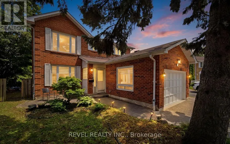 13 FLOWERS CRESCENT, Ajax (South West), Ontario L1S4B9