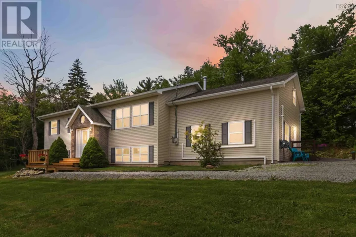 53 Megan Crescent, Middle Sackville, Nova Scotia B4E3B8