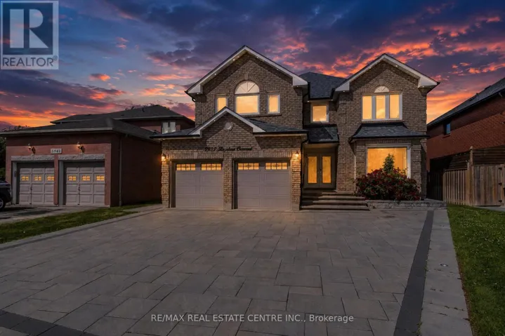 5937 RAYSHAW CRESCENT, Mississauga (Streetsville), Ontario L5M2P1