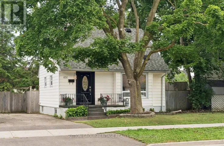 651 MCKELLAR STREET, Peterborough (Otonabee Ward 1), Ontario K9J1R4