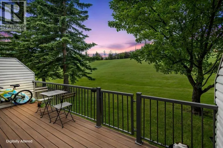 17 Patina Park SW, Calgary, Alberta T3H3E1
