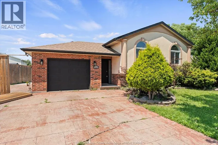 1320 HANSEN CRESCENT, Windsor, Ontario N8W5M8