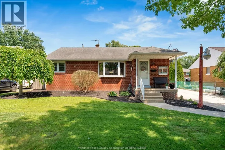 2820 Askin AVENUE, Windsor, Ontario N9E3H9