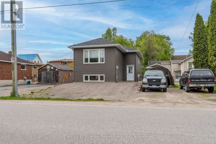 1556 FRASER STREET, North Bay (Central), Ontario P1B3Z2