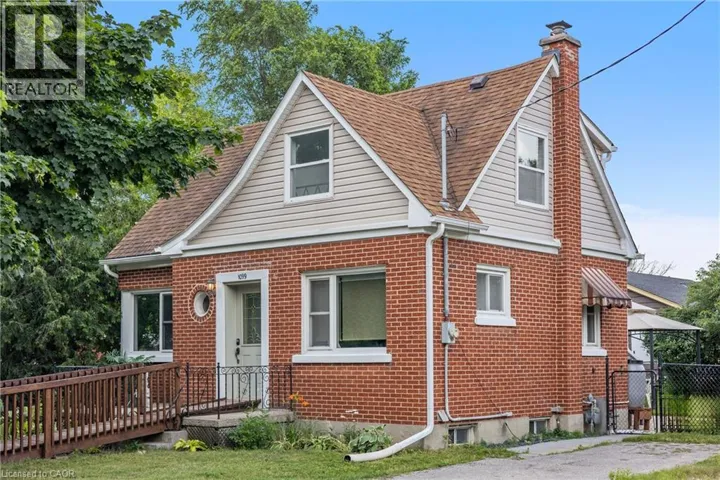 1099 UNION Street, Kitchener, Ontario N2H6J9