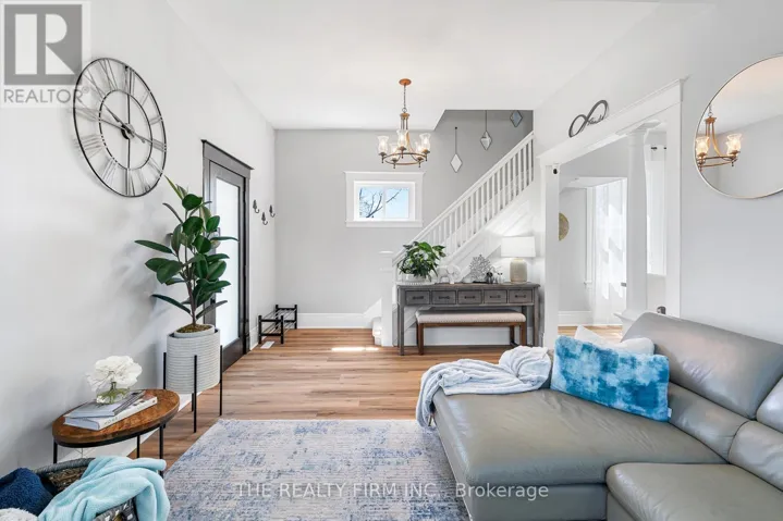 31 FIFTH AVENUE, St. Thomas, Ontario N5R4C2