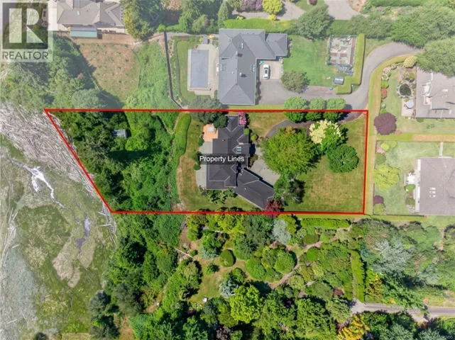 1627 BEAUFORT Ave, Comox, British Columbia V9M1R8