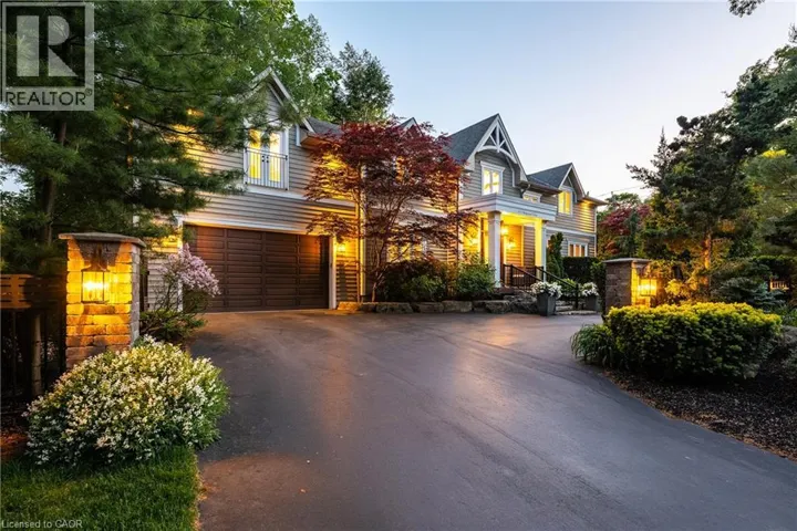 376 WEDGEWOOD Drive, Oakville, Ontario L6J4S1