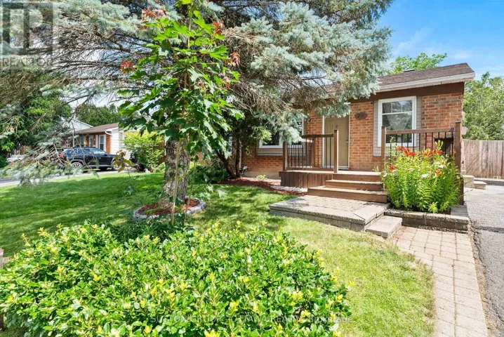 20 SPEARMAN LANE, Ottawa, Ontario K2L1Y5