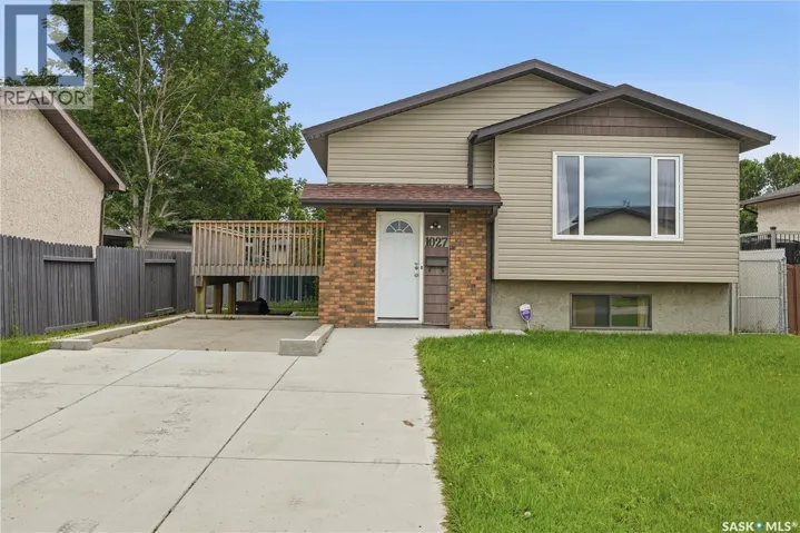 1027 Victory CRESCENT, Regina, Saskatchewan S4N6X5