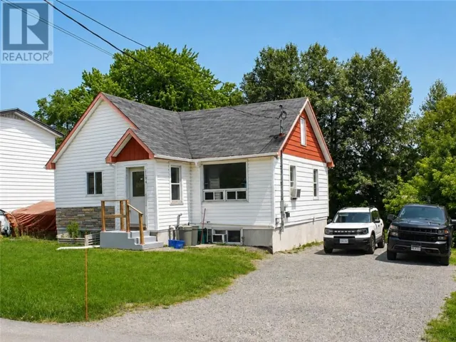 1194 O'Grady, Sudbury, Ontario P3A2V8