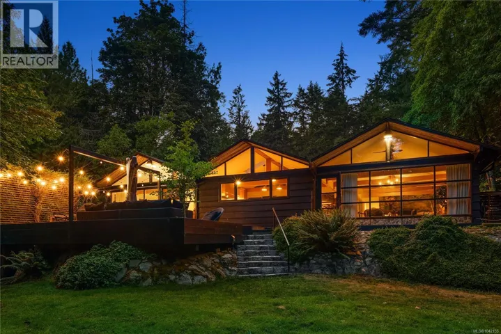 5715 Old West Saanich Rd, Saanich, British Columbia V9E2H2