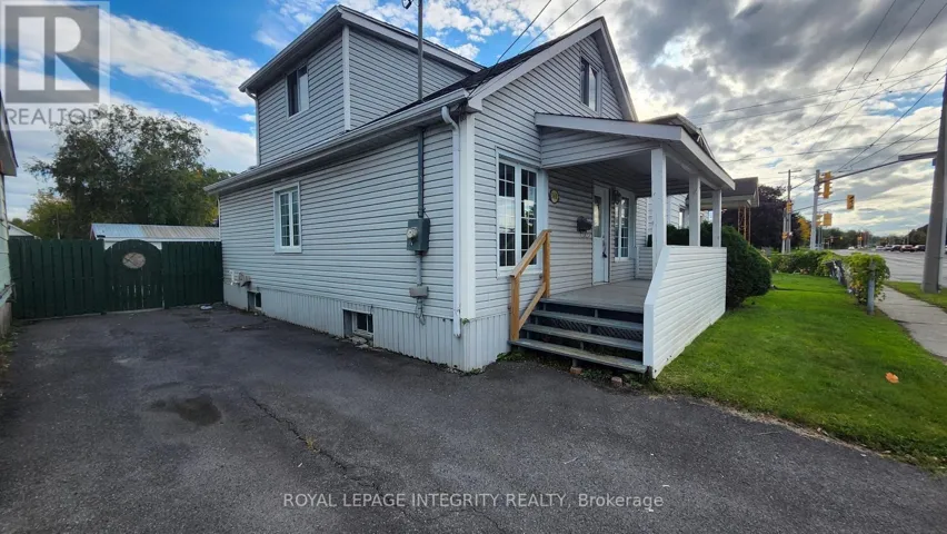 360 9TH STREET W, Cornwall, Ontario K6J3A7