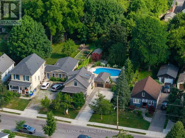 52 EMERY STREET E, London South (South F), Ontario N6C2C8