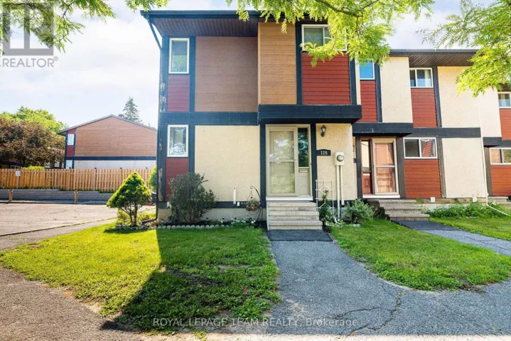 126 MCCLINTOCK WAY, Ottawa, Ontario K2L2A4
