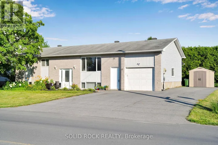 17 BLAIS STREET, Russell, Ontario K0A1W0