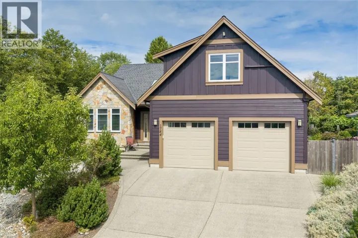 1784 Admiral Tryon Blvd, Parksville, British Columbia V9P2V2