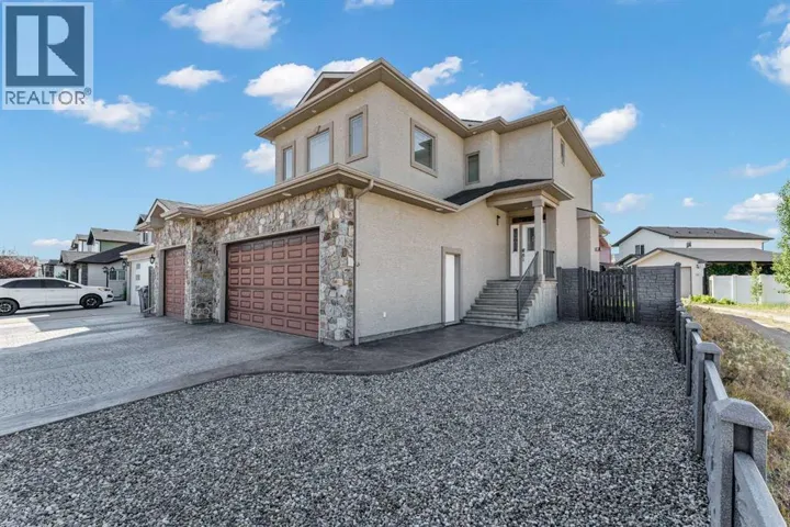42 Somerset Link SE, Medicine Hat, Alberta T1B0B8