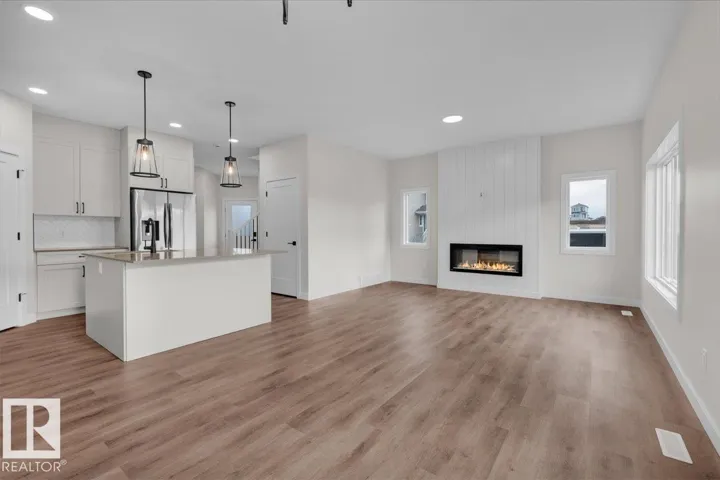 1920 WESTERRA LN, Stony Plain, Alberta T7Z0L3