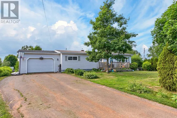 23 LAKEVIEW Drive, Cornwall, Prince Edward Island C0A1H5