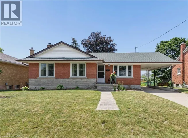 74 ROSS Avenue, Kitchener, Ontario N2A1V3