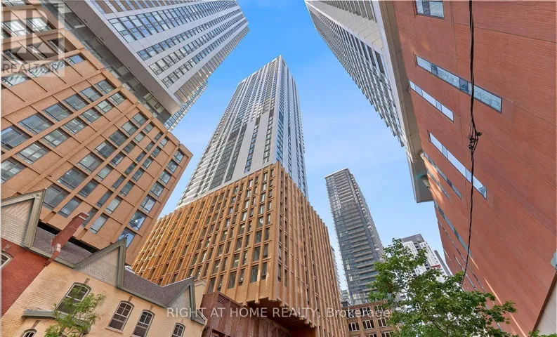 3720 - 28 WIDMER STREET, Toronto (Waterfront Communities), Ontario M5V0T2