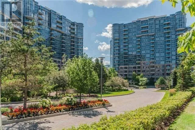 1563 - 23 COX BOULEVARD, Markham (Unionville), Ontario L3R7Z9