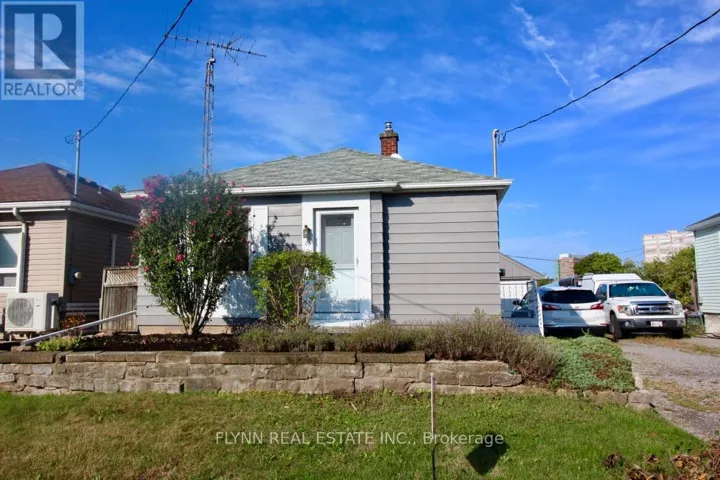 86 ARGYLE CRESCENT, St. Catharines (E. Chester), Ontario L2P2P4