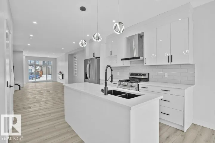 9733 153 ST NW, Edmonton, Alberta T5P2A4