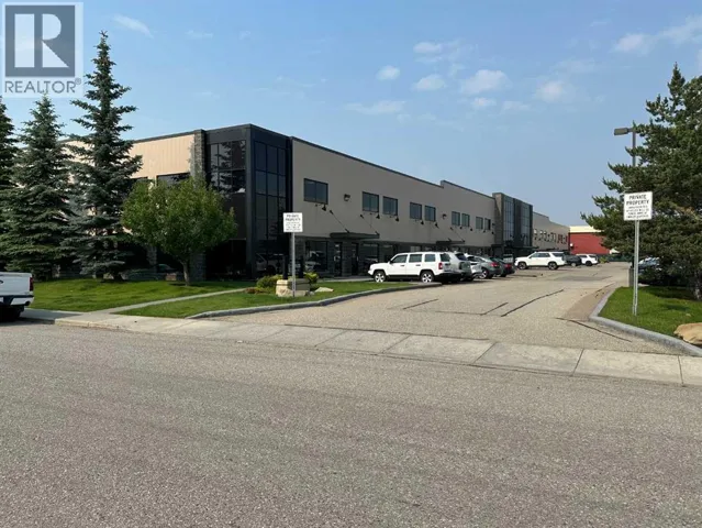 125, 10555 48 Street SE, Calgary, Alberta T2C2B7