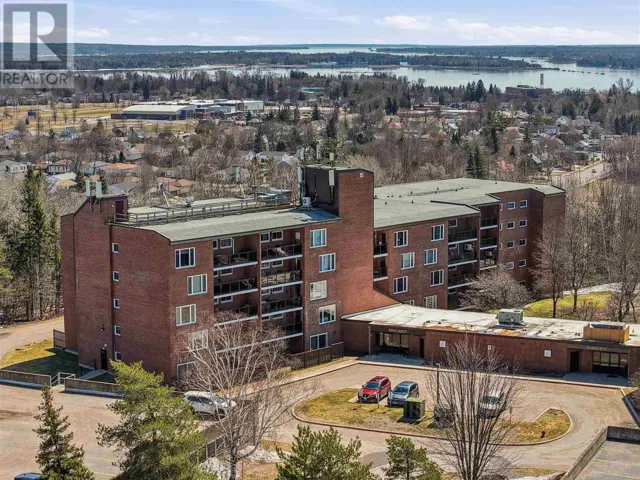 313 MacDonald AVE # 301, Sault Ste. Marie, Ontario P6B5Y9