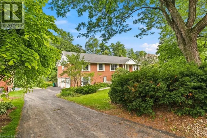 36 MAPLE HILL Drive, Kitchener, Ontario N2M2R8