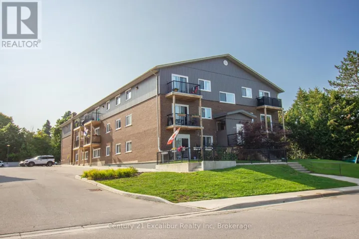 16 - 320 QUEEN STREET E, Centre Wellington (Fergus), Ontario N1M1T4
