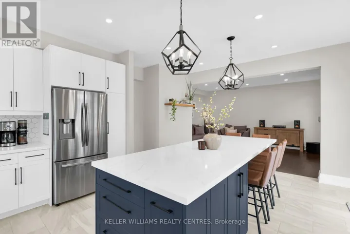 2 JEWELWING COURT, Bradford West Gwillimbury (Bradford), Ontario L4L2K1