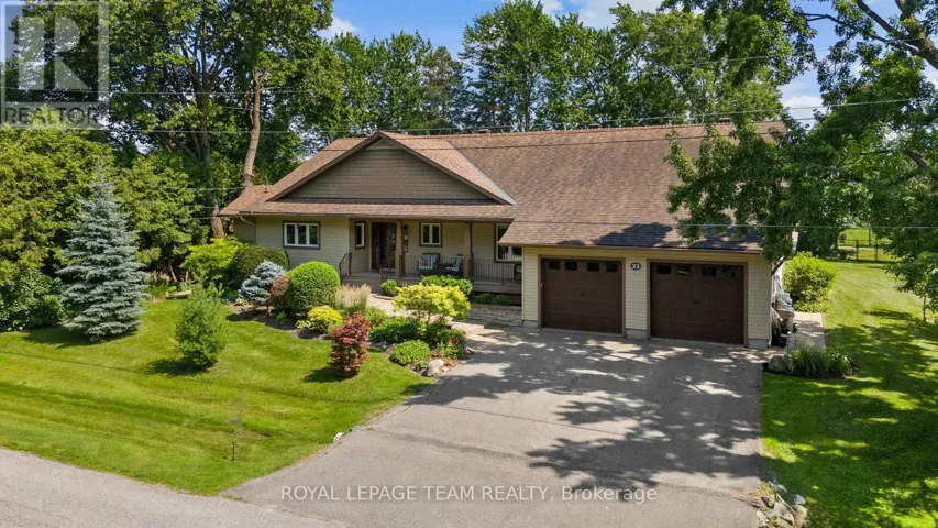 22 HONEY GABLES DRIVE, Ottawa, Ontario K1V1H5