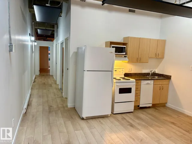 #206 10024 JASPER AV NW, Edmonton, Alberta T5J1R9