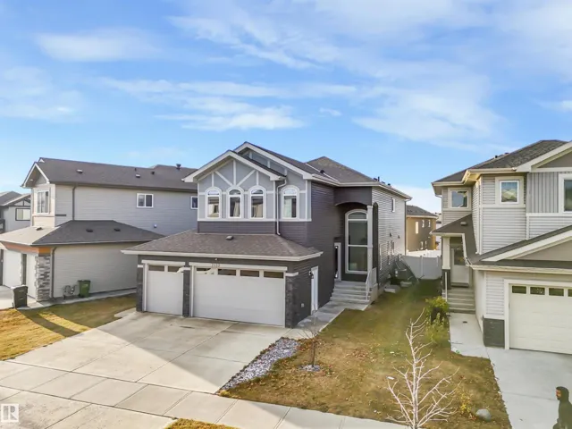 2412 14 AV NW, Edmonton, Alberta T6T2J8