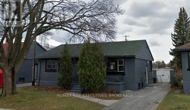 2 - 30 RUSKIN STREET, Kingston (East of Sir John A. Blvd), Ontario K7K2N3