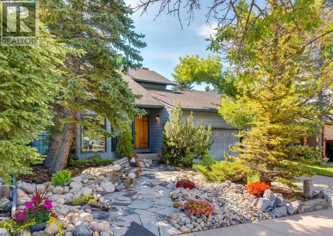 224 Edgedale Drive NW, Calgary, Alberta T3A2R7