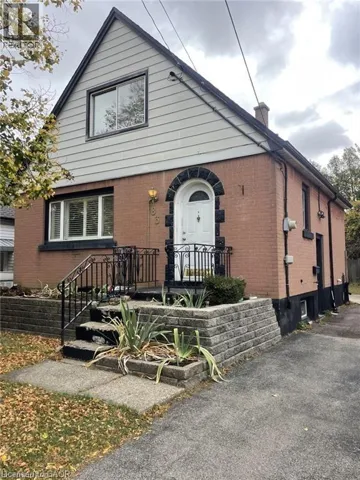83 EAST 41ST Street, Hamilton, Ontario L8T2Z5