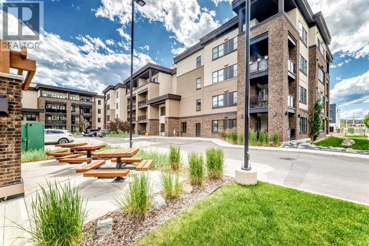 3407, 80 Greenbriar Place NW, Calgary, Alberta T3B6J4