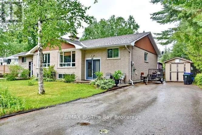 60 53RD STREET S, Wasaga Beach, Ontario L9Z1W8