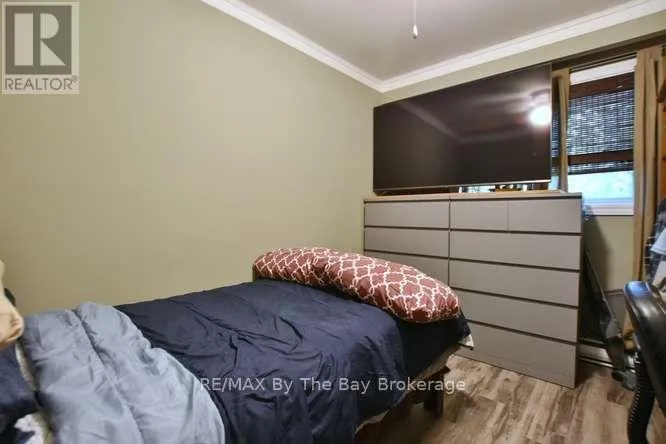 780