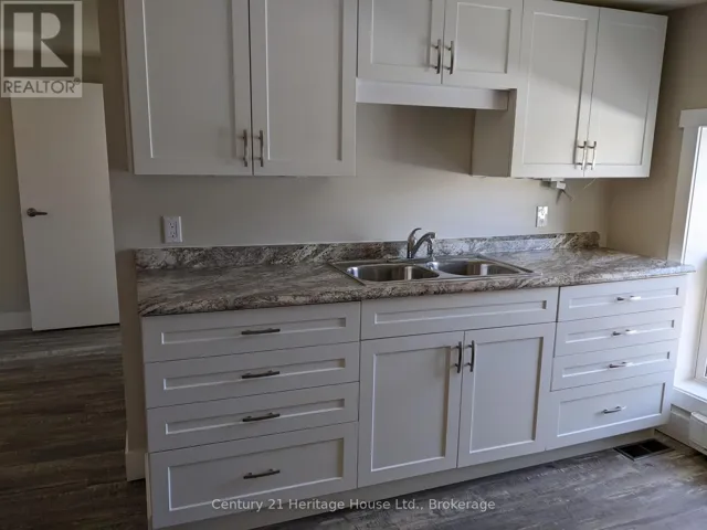 780