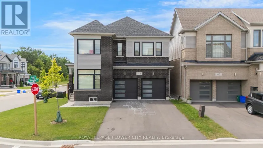 44 WEYLIE STREET, Hamilton (Mount Hope), Ontario L0R1W0