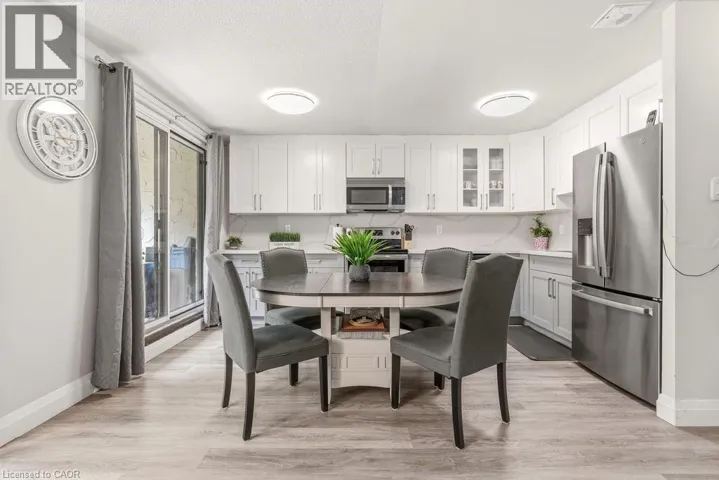 1066 FALGARWOOD Drive Unit# 154, Oakville, Ontario L6H2P3