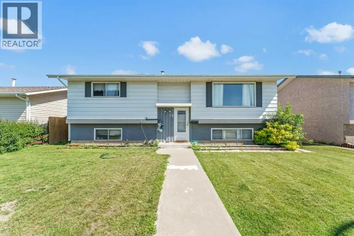 28 Rossdale Street SE, Medicine Hat, Alberta T1B1X4