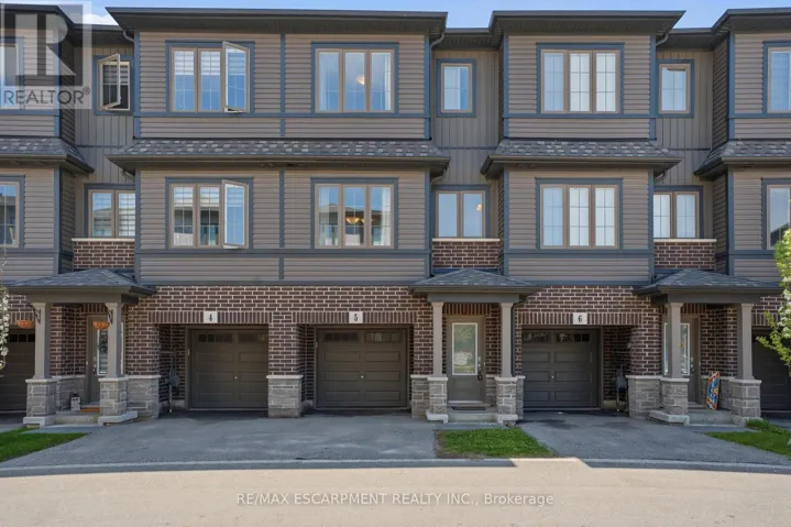 5 - 124 COMPASS TRAIL, Cambridge, Ontario N3E0E3