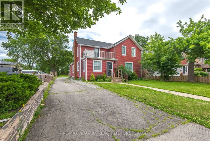 170 HELLEMS AVENUE E, Welland (Welland Downtown), Ontario L3B3B4