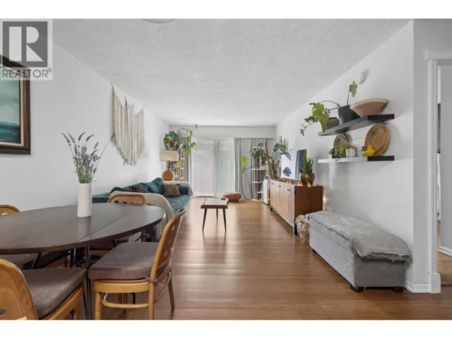 319 750 E 7TH AVENUE, Vancouver, British Columbia V5T4H5